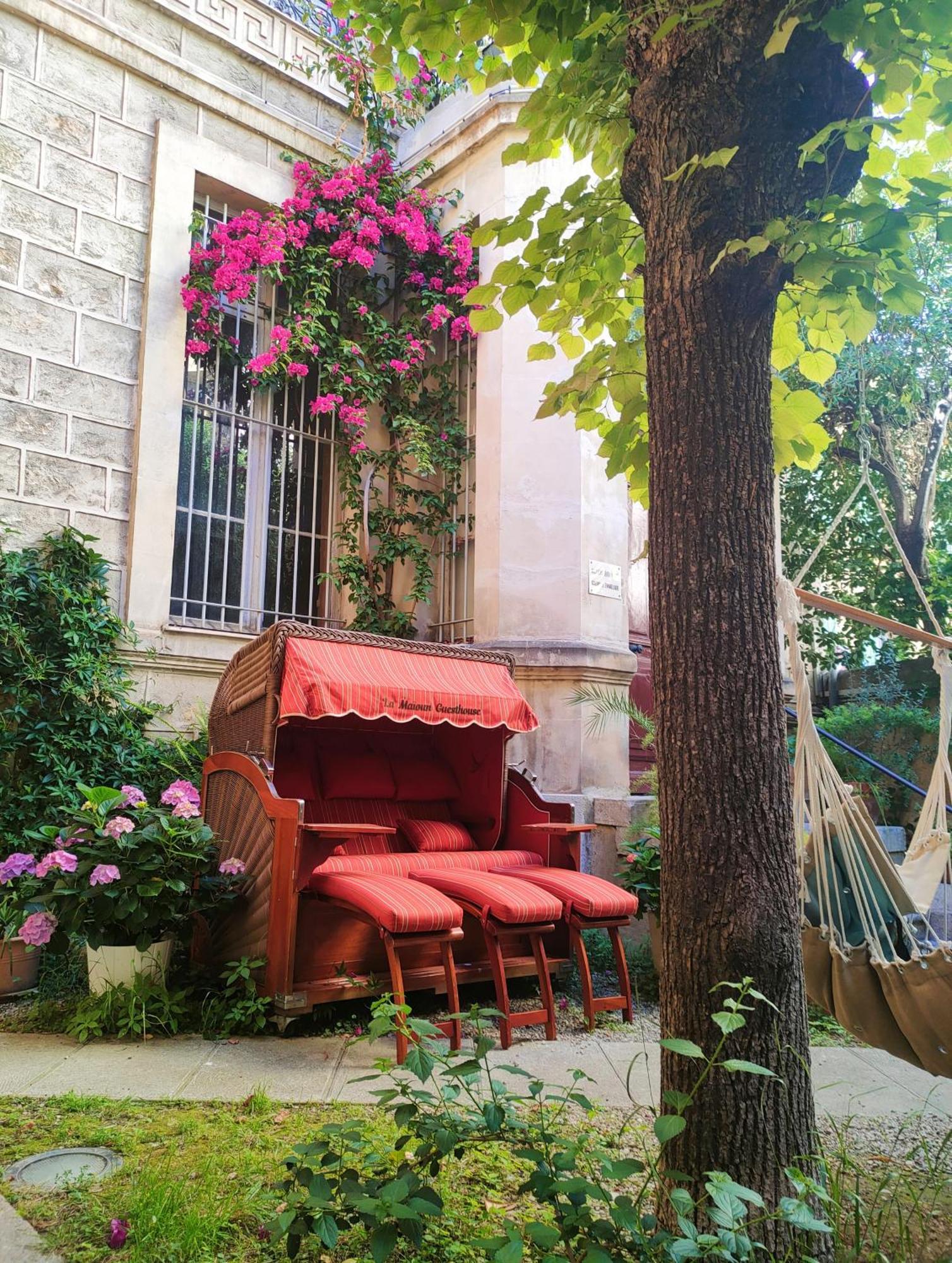 La Maioun Guesthouse نيس المظهر الخارجي الصورة
